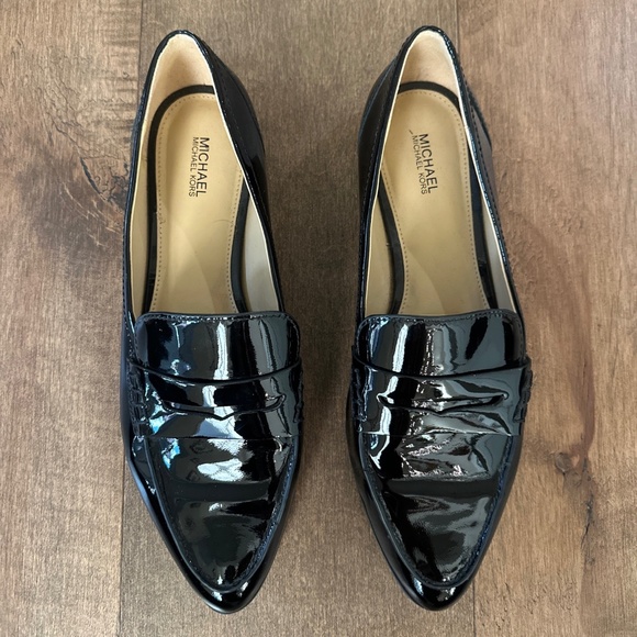 Michael Kors Connor Black Patent Leather Pointed Toe Penny Loafer Slip On Sz 10 - Picture 1 of 8
